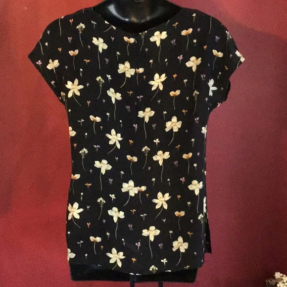 LIZ CLAIBORNE FLORAL SILK TOP SIZE 12P - Picture 1 of 3